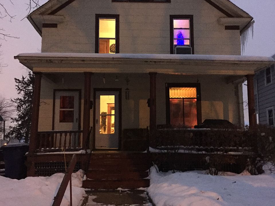 2nd image of 724 S Duluth Ave