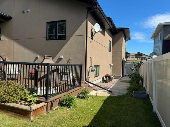 1109 N 9th Ave SE, Slave Lake, AB T0G 2A3