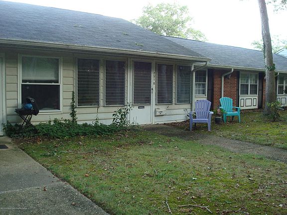 2nd image of 251B Jefferson Ct #251-B