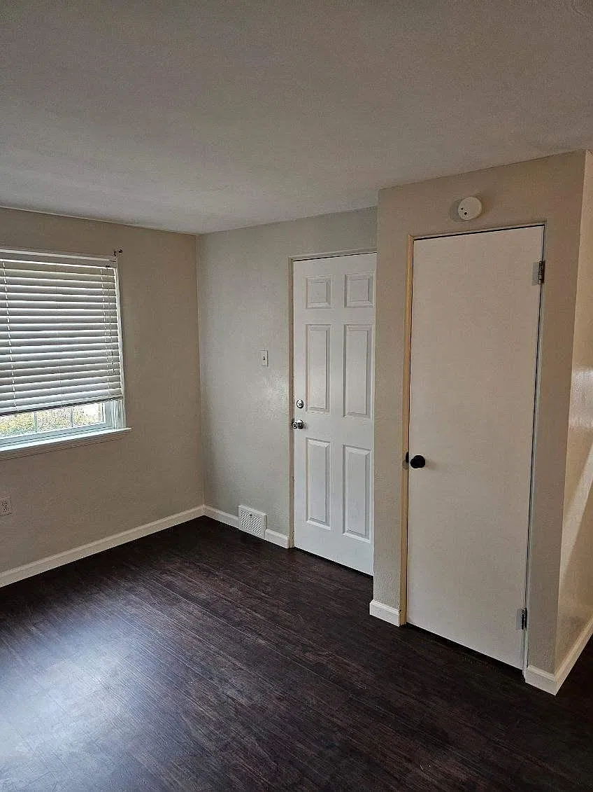 2 bed, 800 sqft, $1,250 — Photo 4