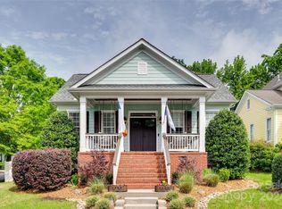 5470 Morris Hunt Dr, Fort Mill, SC 29708