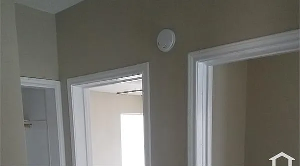 4 bed, 1300 sqft, $1,500 — Photo 2