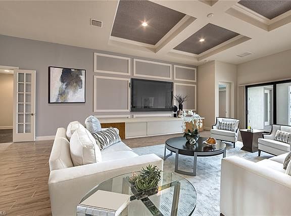 3rd image of 14381 Cove Ct