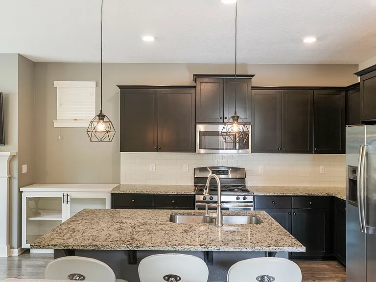 9433 SW Chopin Ln — Photo 7