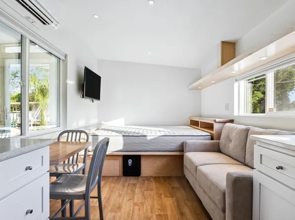 11019 N Us Highway 301, Thonotosassa, FL 33592