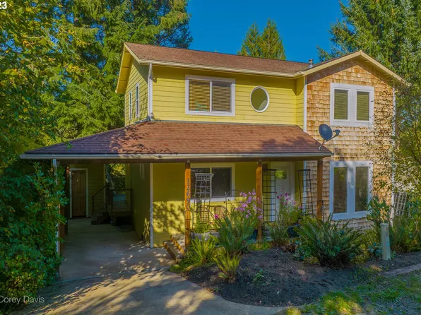 12690 J St, Nehalem, OR 97131