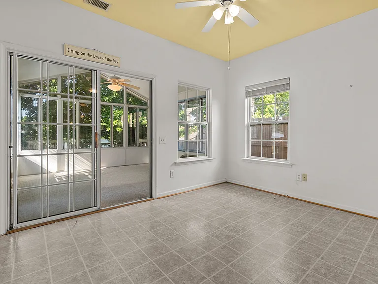 5509 Bulls Bay Dr #1 — Photo 25