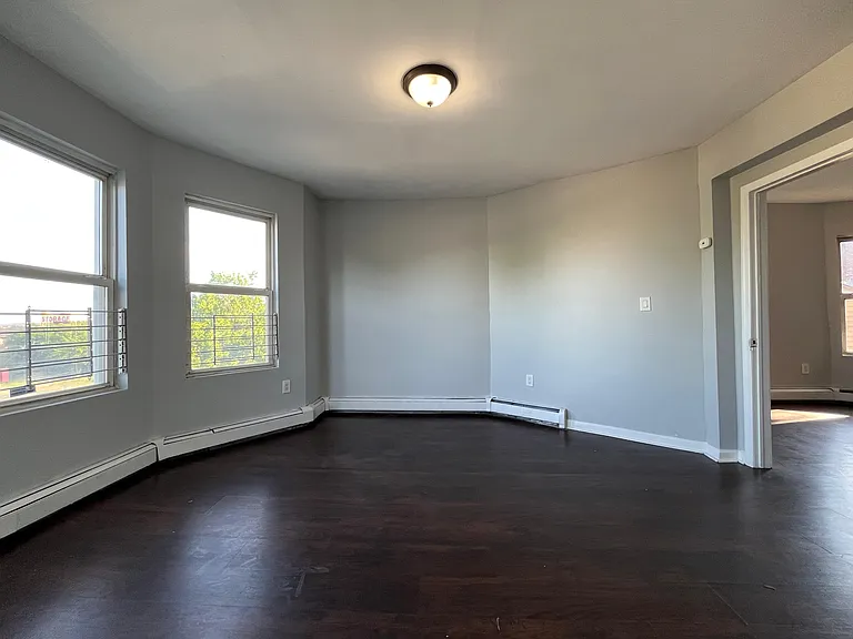 133 Elizabeth Ave #2 — Photo 9
