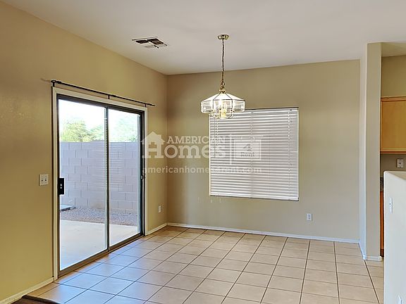5th image of 2668 E Waterview Ct