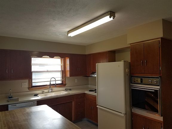 3rd image of 424 Morningside Dr