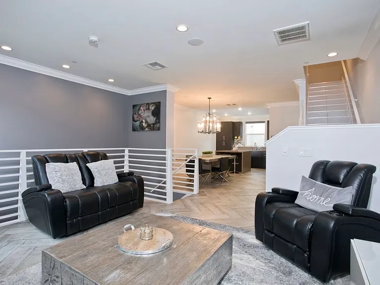 7873 Modern Oasis Dr — Photo 4