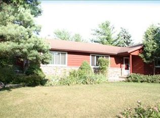 1 Saint Andrews Cir, Madison, WI 53717