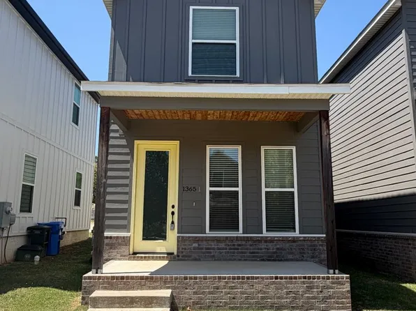 1347 S Duncan Ave, Fayetteville, AR 72701