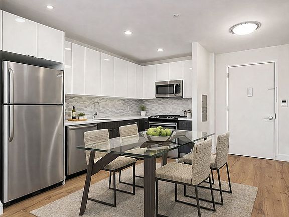 3rd image of 25-21 43rd Ave #406
