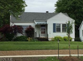 1225 E Oakland Ave, Bloomington, IL 61701