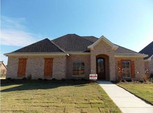 211 Stonebridge Blvd, Brandon, MS 39042