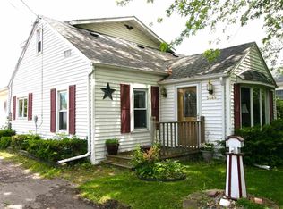 5446 E Reighmoor Rd, Omro, WI 54963