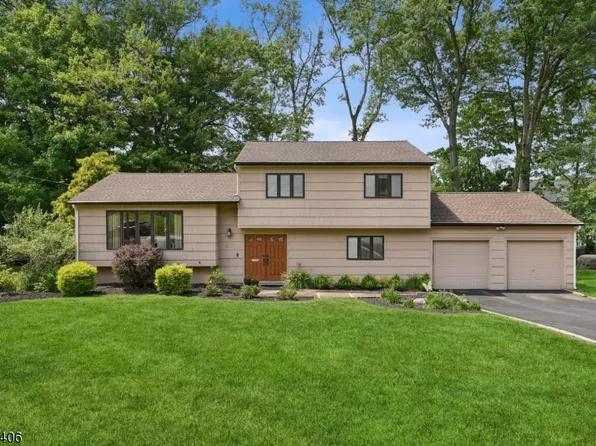 6 Thurston Dr, Livingston Twp., NJ 07039