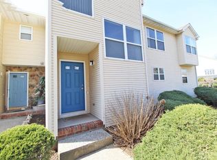 72 Kensington Dr, Piscataway, NJ 08854