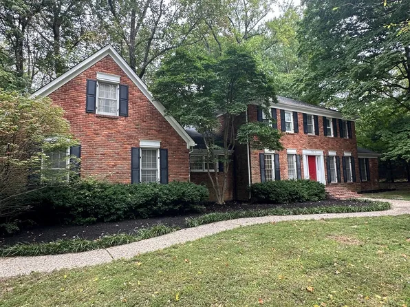 7615 Woodridge Dr, Pewee Valley, KY 40056