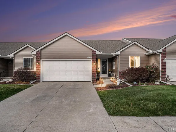 9086 Spring Brook Cir, Davison, MI 48423