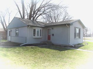 1147 Littlefield Rd, Waterloo, IA 50701