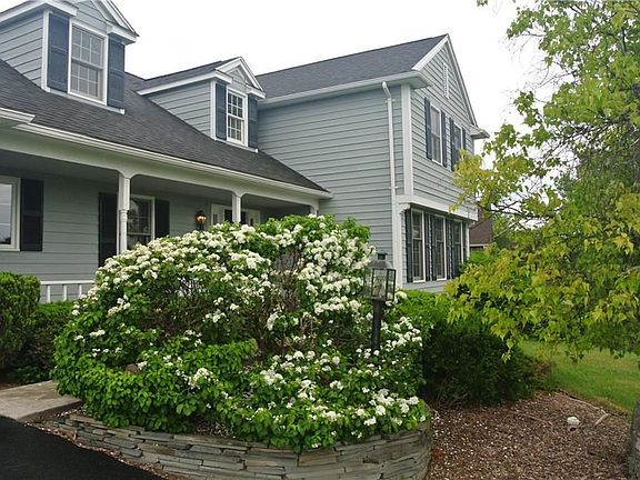 2nd image of 33 Muirfield Ct