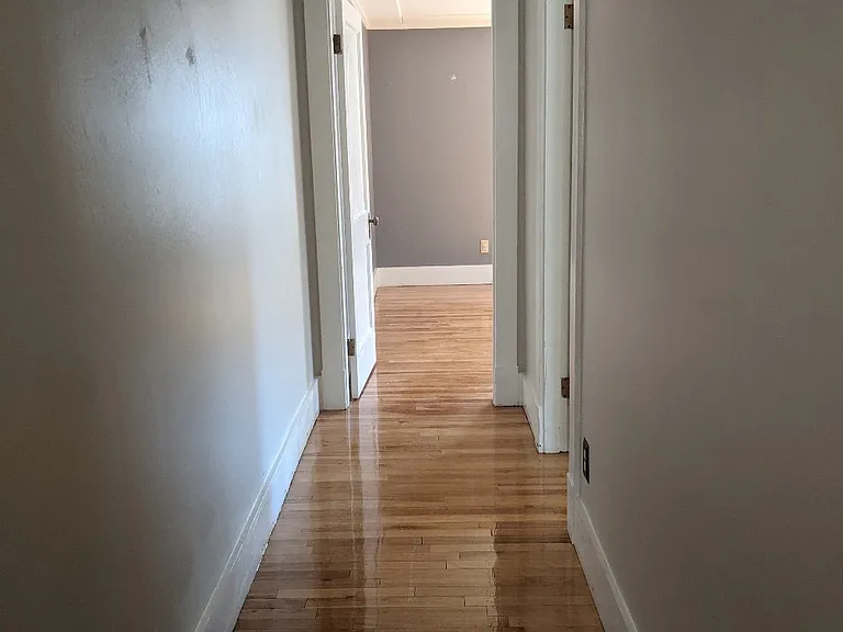 15 Manley St #2 — Photo 8