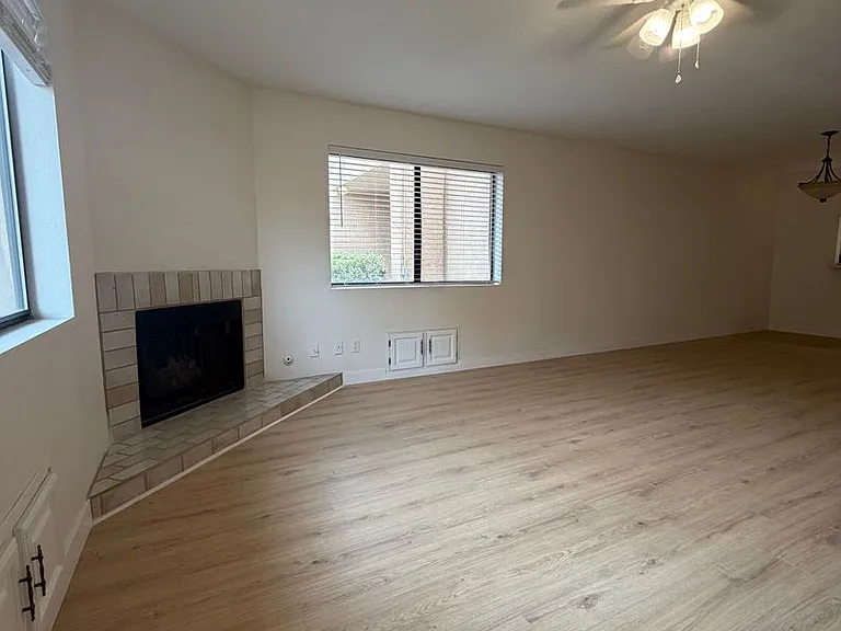 3759 E Edison St — Photo 3