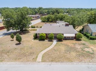 6978 Glen Hills Rd, Richland Hills, TX 76118