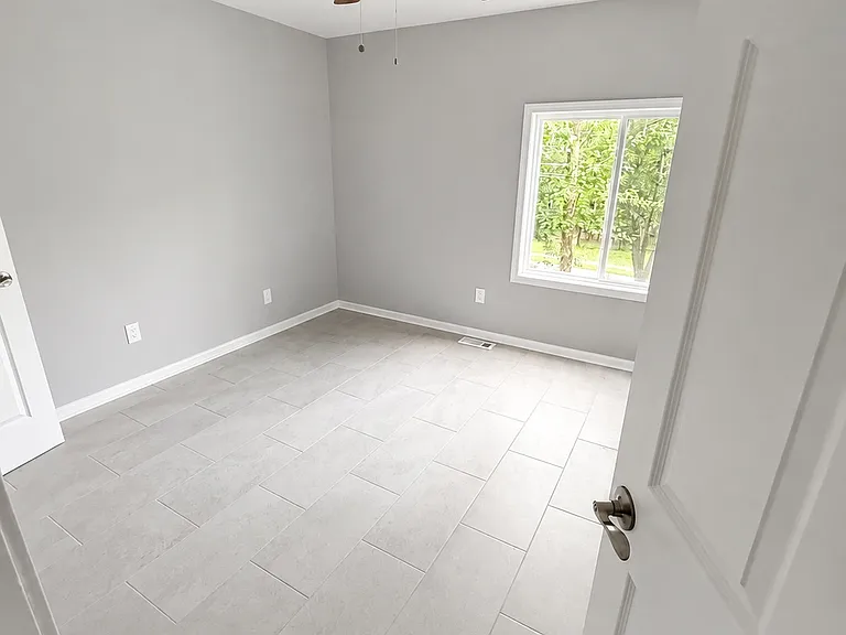 1039 Monticello Dr — Photo 24