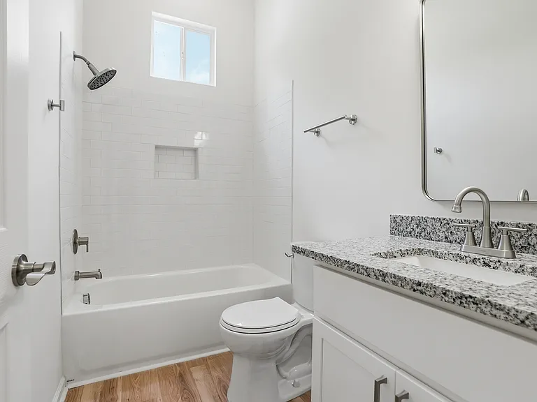 516 Singletary St SE — Photo 36