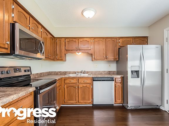 5th image of 7434 Cliffwood Dr