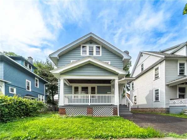 113 Rosemary Dr, Rochester, NY 14621