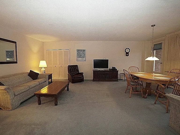 151 Buffalo Ave #905 — Photo 6