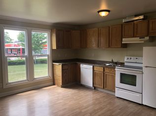 704 E Main St APT 5, Urbana, IL 61802