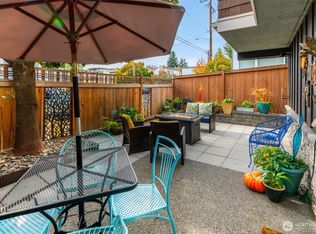 616 N 45th Street #A, Seattle, WA 98103