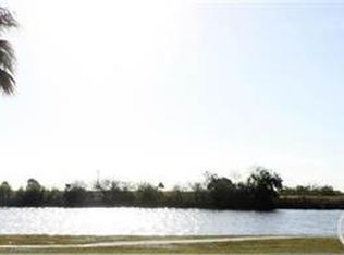 815 Riverside Dr, Moore Haven, FL 33471