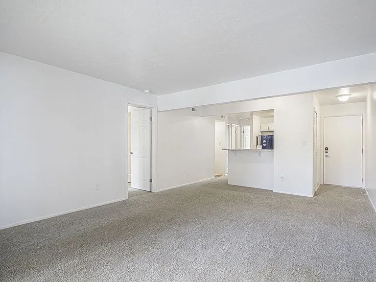 North Pointe Apartments — Photo 65
