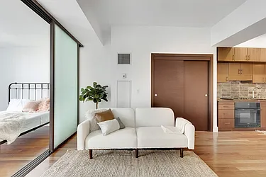150 Myrtle Avenue, #602