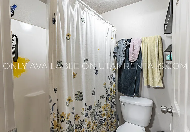 871 E 620 N #J2-1 — Photo 13
