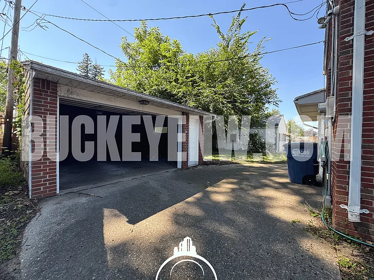 2653 Letchworth Pkwy — Photo 4