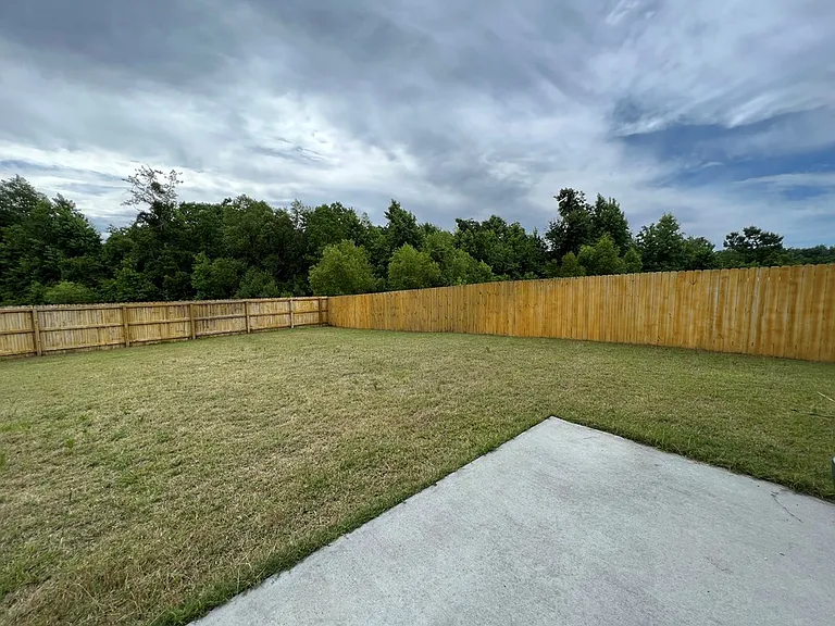 423 Fairview Cir — Photo 29
