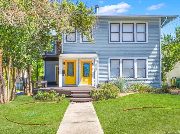 437 Queen Anne Ct, San Antonio, TX 78209