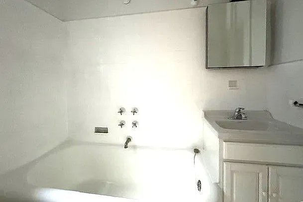 405 E 54th St #4G — Photo 6