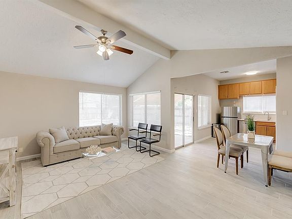 2nd image of 2723 N Belgravia Dr