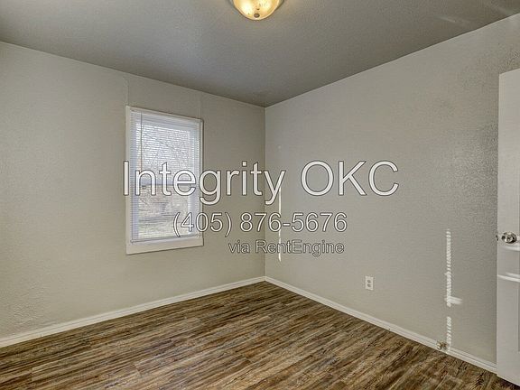 3rd image of 3526 SW 39th St