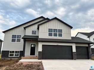 2209 E Alexa St, Brandon, SD 57005