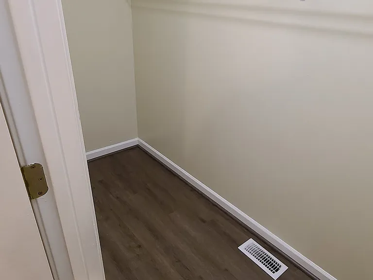 702 Smith St — Photo 2