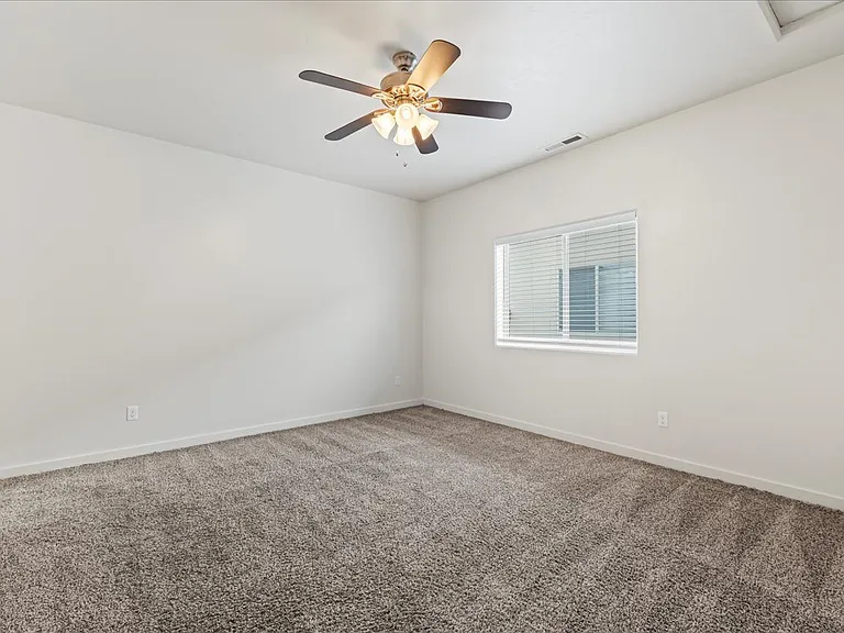 Verraso Village Townhomes — Photo 45